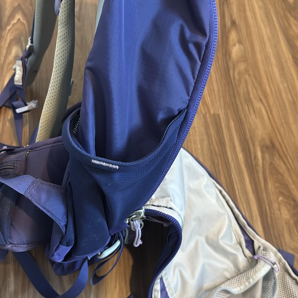 REI Trail 40 Backpack - Purple - Picture 8 of 10